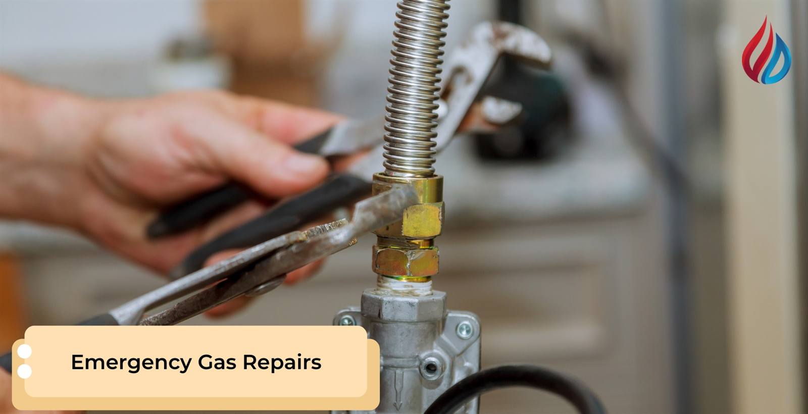 Engineer carrying out an emergency gas repair